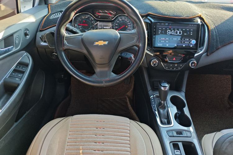 Used Chevrolet Cruze 2018 Revised Version 320 Automatic Pioneer Edition