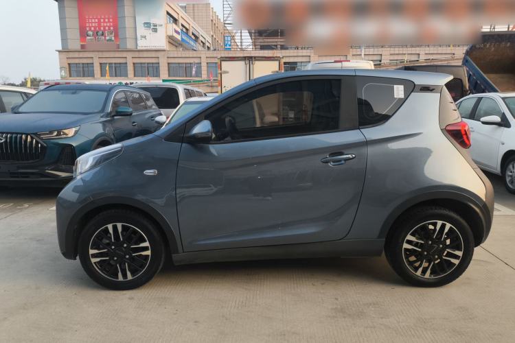Used Chery Little Ant 2022 Sweet Pink Edition Half-Sugar Version Lithium Iron Phosphate 29.2 kWh 30 kW 301 km