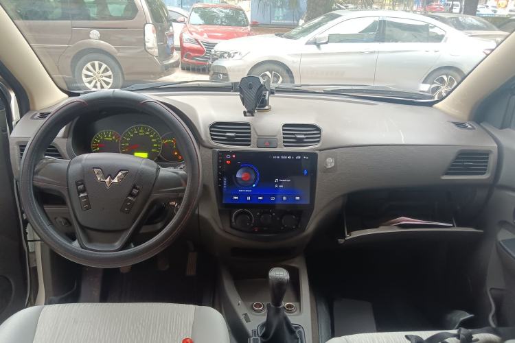 Used Wuling Hongguang 2020 1.2L S Base Model China VI LSI
