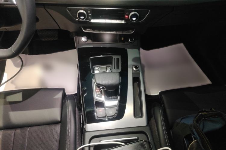 Used Audi Q5L 2024 40 TFSI Fashion Dynamic Model
