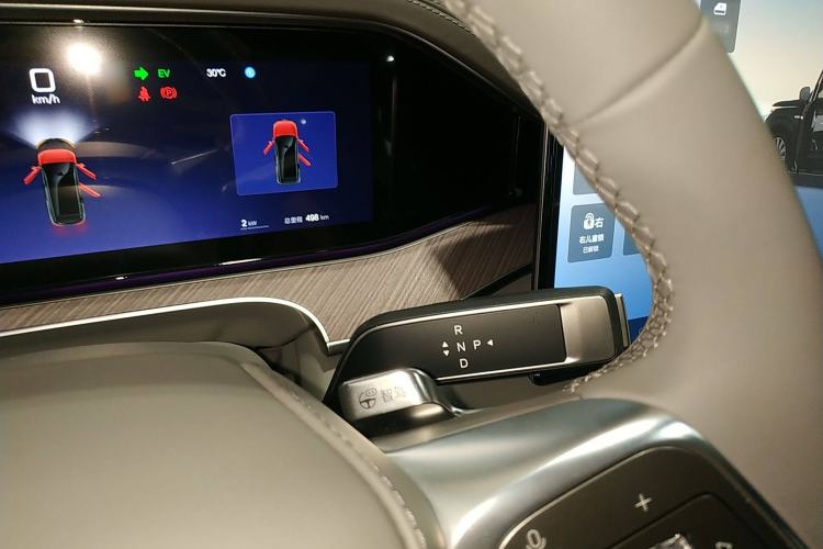 Used Denza N9 2025 Flagship Model
