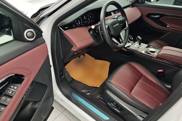 Used Land Rover Range Rover Evoque 2022 Aurora L 249 PS R-Dynamic Luxury Edition
