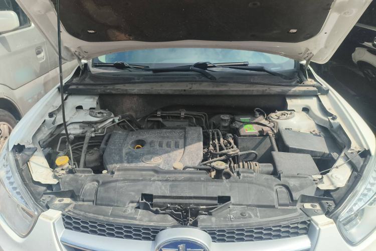 Used Bestune X80 2015 2.0L Automatic Luxury Version
