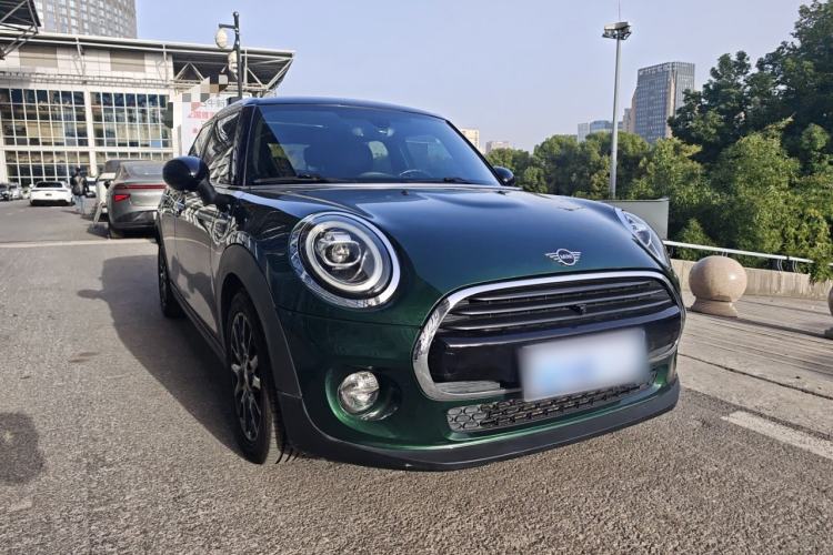 Used  MINI 2018 1.5T COOPER Classic Edition Five-Door Version
