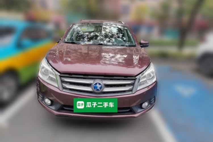 Used Venucia T70 2015 2.0L CVT Smart Choice Edition
