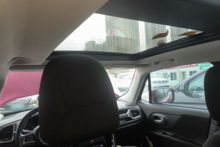 Used  Renegade 2017 180T Automatic Jingneng Edition
