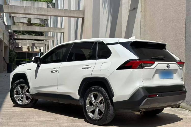 Used Toyota RAV4 2022 Dual-Engine 2.5L E-CVT Two-Wheel Drive Elite Edition
