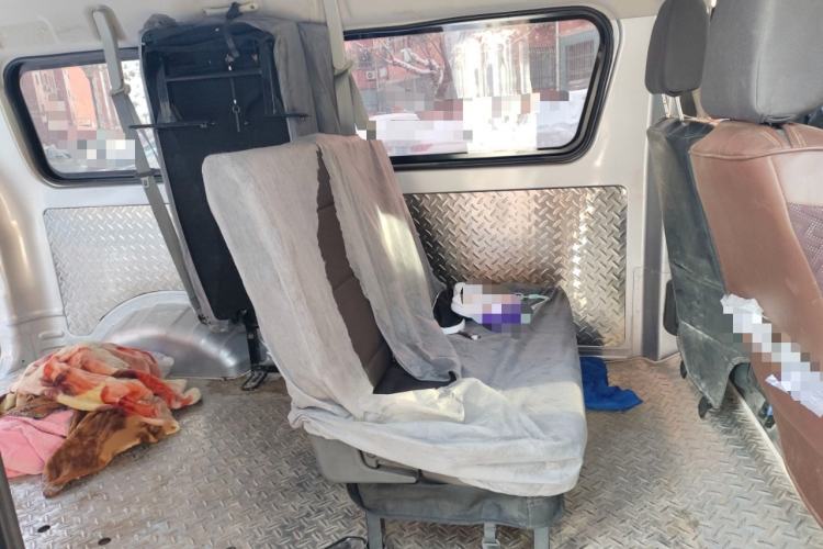 Used Chana Ruixing M60 2023 1.6L CNG Comfort-Grade 6-Seater Passenger Vehicle
