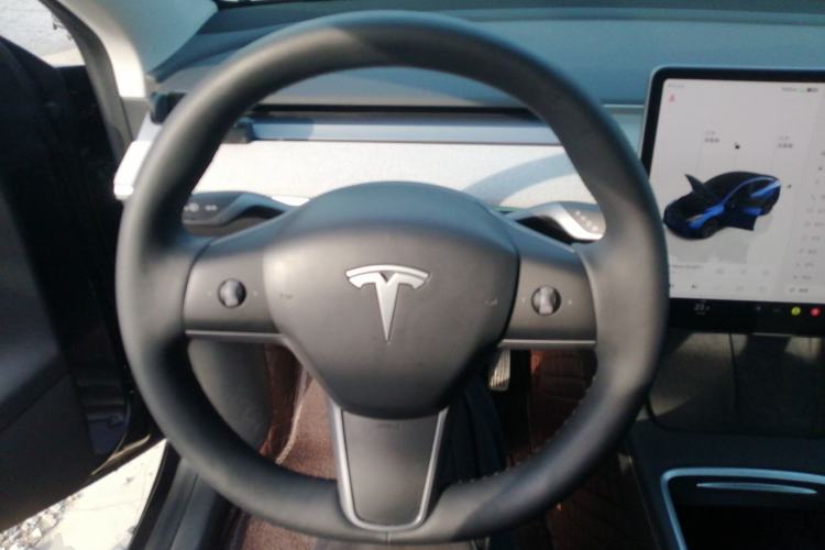 Used Tesla Model Y 2024 Rear-Wheel-Drive Version
