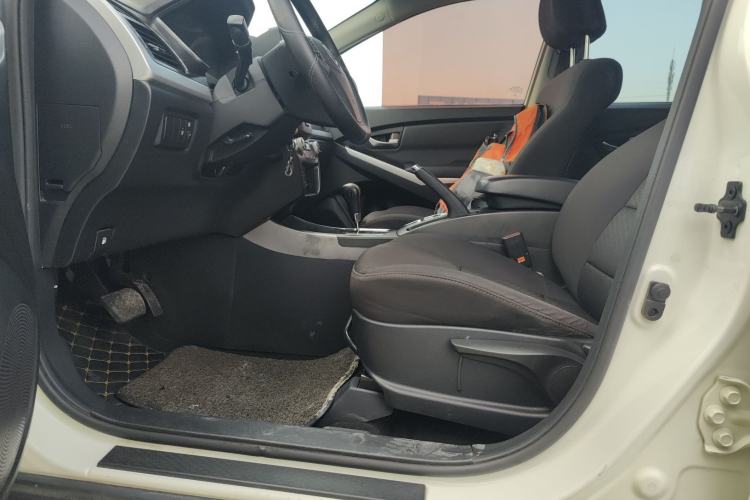 Used SsangYong Korando 2014 2.0L Gasoline Two-Wheel Drive Automatic Elite Navigation Edition