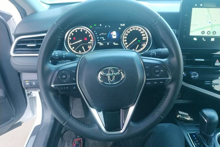 Used Toyota Camry 2021 2.0G Luxury Edition
