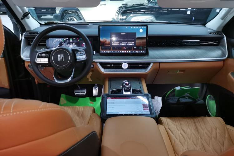 Used Tank 500 New Energy 2023 Hi4-T
