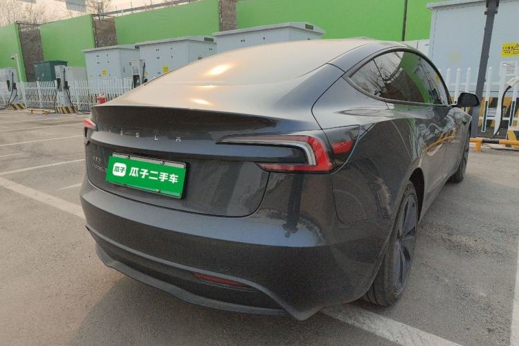 Used Tesla Model 3 2023 Rear-Wheel-Drive Version
