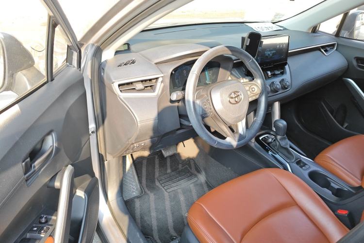 Used Toyota Corolla Cross 2023 2.0L Pioneer Edition
