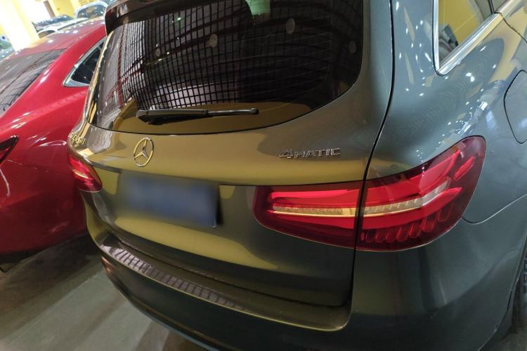 Used Mercedes-Benz GLC 2018 GLC 260 4MATIC Luxury Model
