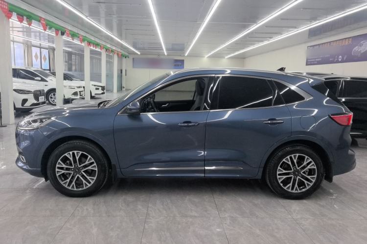 Used Ford Escape 2020 EcoBoost 245 Four-Wheel Drive Luxury Edition