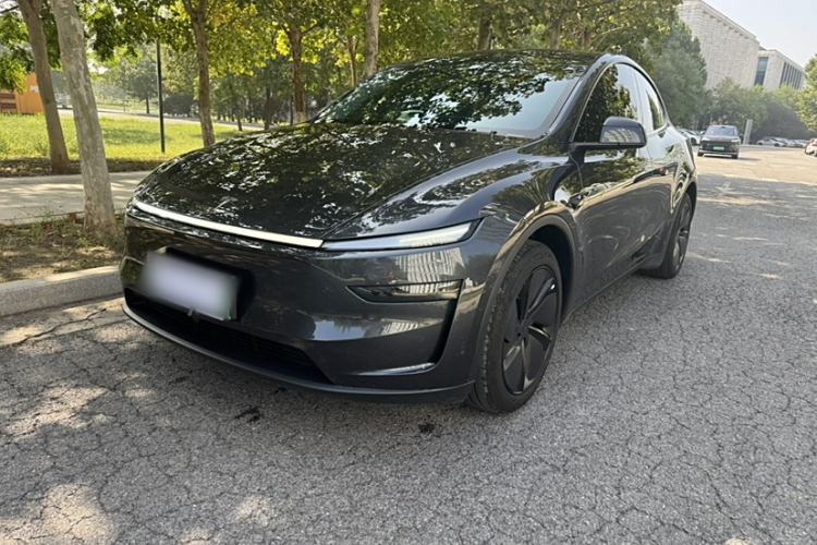 Used Tesla Model Y 2025 Rear-Wheel-Drive Version
