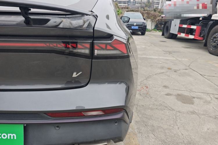 Used Changan UNI-V 2024 1.5T Prestige Edition
