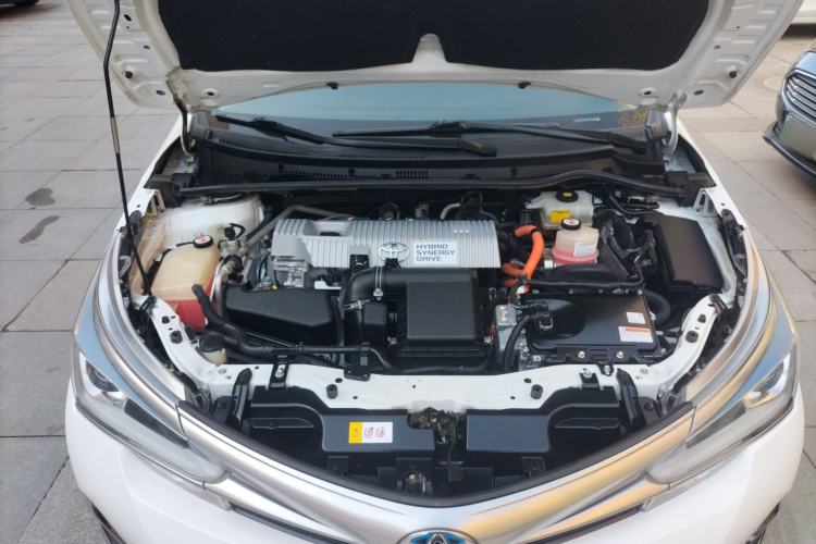 Used Toyota Corolla 2018 Dual-Engine 1.8L E-CVT Smart Edition
