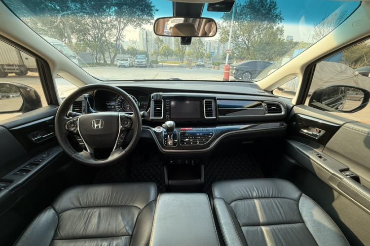 Used Honda Elysion 2019 2.0L Hybrid Luxury Edition
