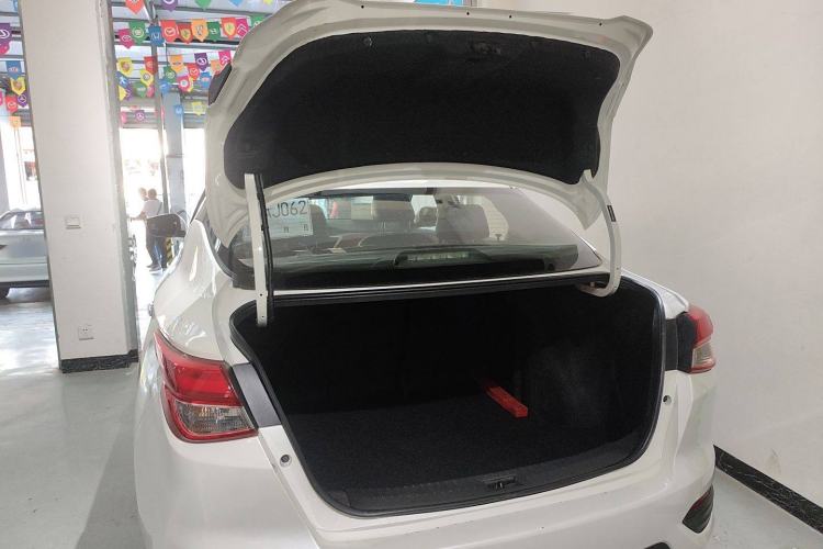 Used Nissan Lannia 2016 1.6L CVT Smart Cool Edition
