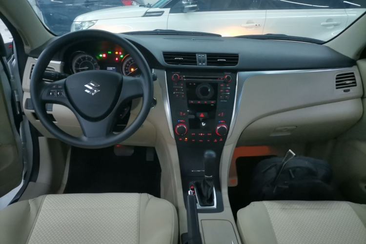 Used Suzuki Kizashi 2011 2.4L Two-Wheel Drive CVT Standard Edition