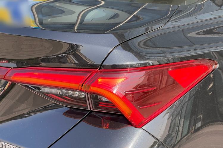 Used Toyota Avalon 2023 Dual-Engine 2.5L Luxury Edition