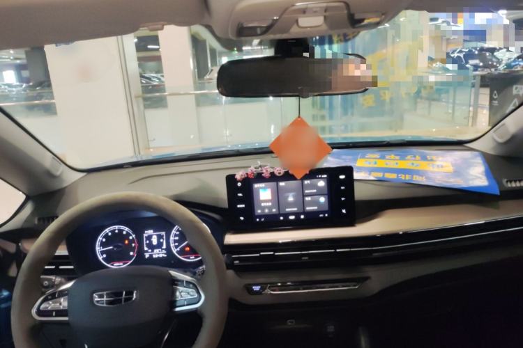 Used Geely Auto Vision X3 2021 PRO 1.5L CVT Deluxe Model
