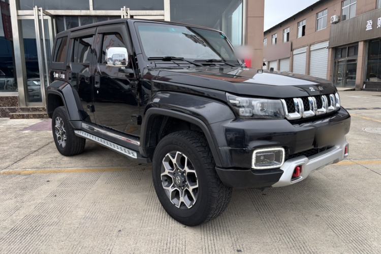 Used Beijing Auto BJ40 2018 PLUS 2.3T Automatic Four-Wheel Drive Premium Edition China V
