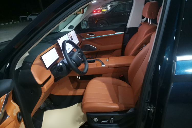 Used Wey Lanshan 2025 Four-Wheel Drive Max
