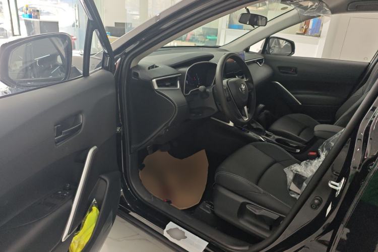 Used Toyota FRONTLANDER 2024 2.0L CVT Elite Plus Edition
