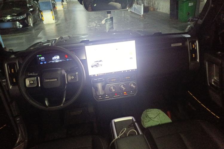 Used  V23 2025 501 Four-Wheel Drive Advanced Version
