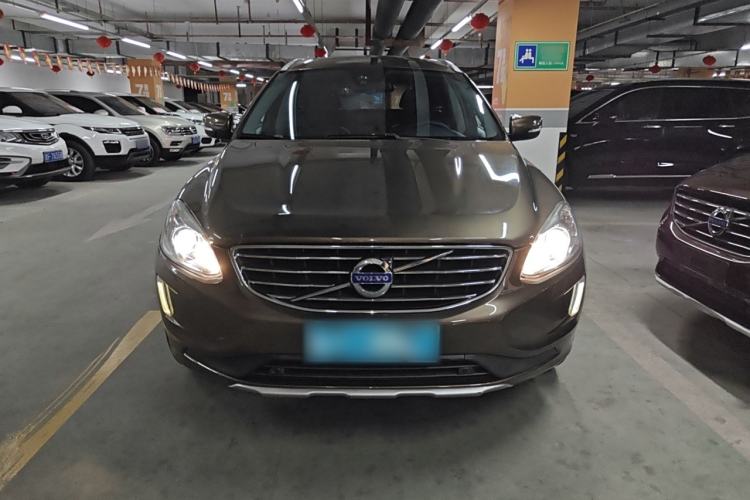 Used Volvo XC60 2017 T5 AWD Smart Upgrade Model
