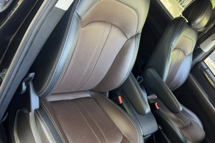 Used SAIC MAXUS G10 2016 2.0T Automatic Flagship Edition
