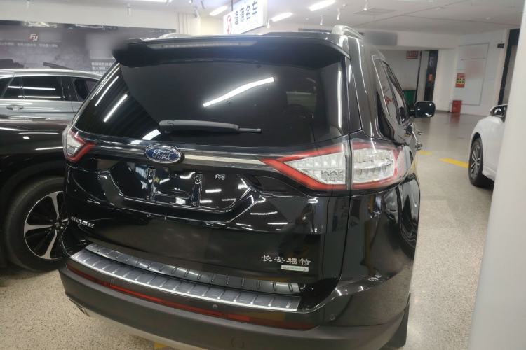 Used Ford Edge 2016 EcoBoost 245 Two-Wheel-Drive Titanium 7-Seater
