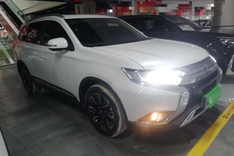 Used Mitsubishi Outlander 2020 2.0L Two-Wheel Drive Enjoyment Version 5 Seats
