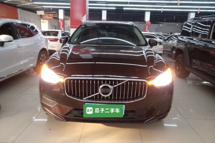 Used Volvo XC60 2019 T5 4x4 Zhiyuan Edition China VI Standard
