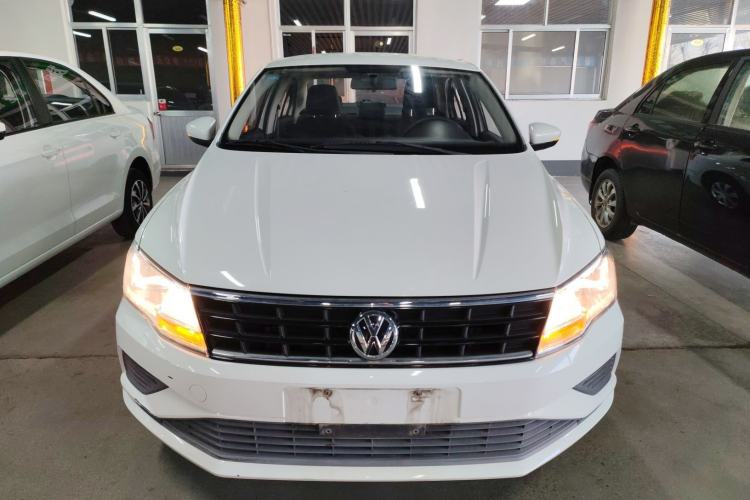 Used Volkswagen Jetta 2017 1.5L Manual Fashion Edition
