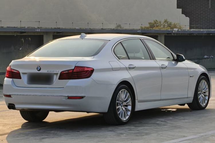 Used BMW 5 Series 2014 525Li Luxury Design Package
