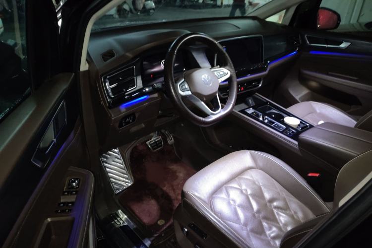 Used Volkswagen Viloran 2023 380TSI Prestige Edition
