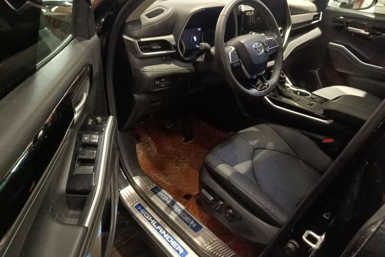 Used Toyota Highlander 2022 Dual-Engine 2.5L Four-Wheel Drive Prestige Version 7 Seats