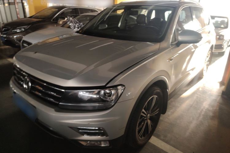 Used Volkswagen Tiguan L 2019 Updated Version 330TSI Automatic Two-Wheel Drive Panoramic Comfort Edition China VI Standard
