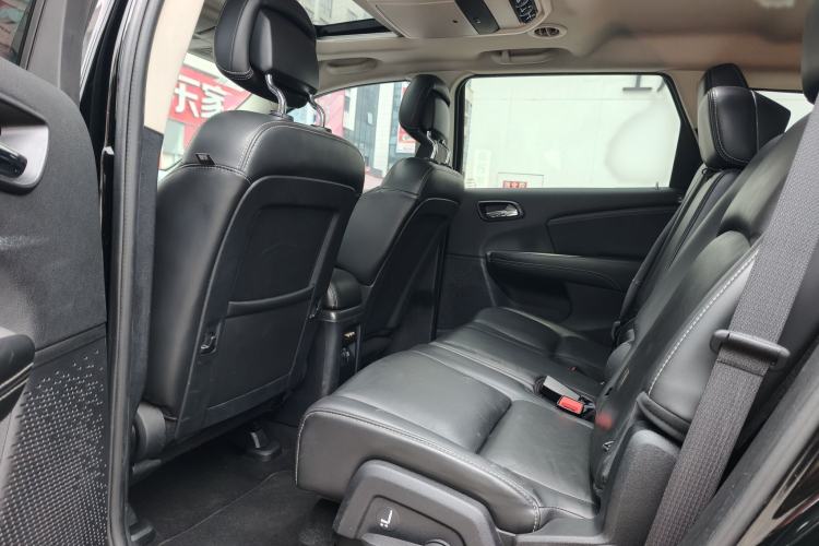 Used Dodge Journey 2015 2.0TD Four-Wheel Drive Luxury Edition