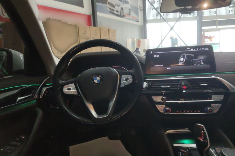 Used BMW 5 Series 2021 525Li Luxury Package
