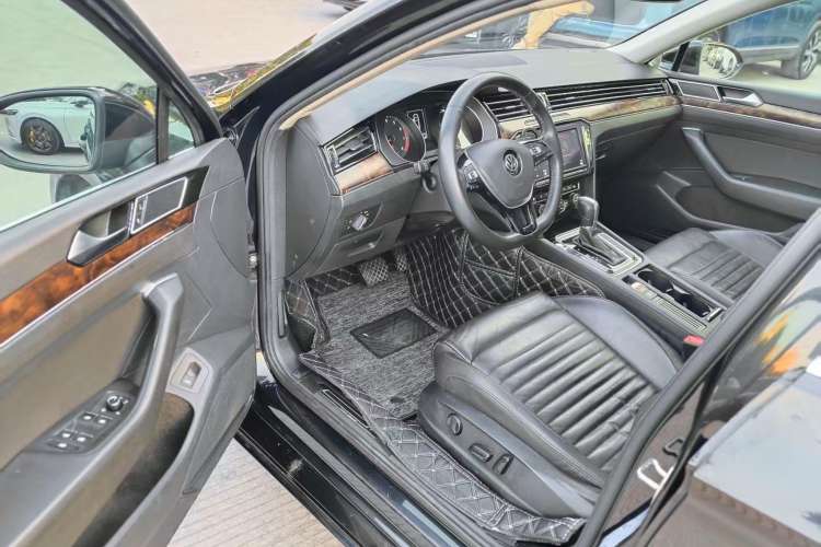 Used Volkswagen Magotan 2019 330TSI DSG Luxury Model China V Standard