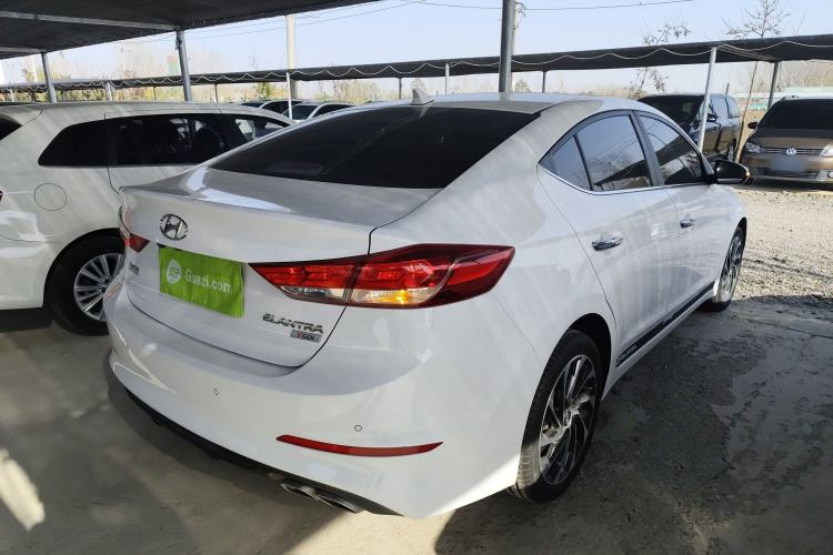 Used Hyundai Elantra 2019 1.4T Dual-Clutch Xuan Dong · Dynamic Model
