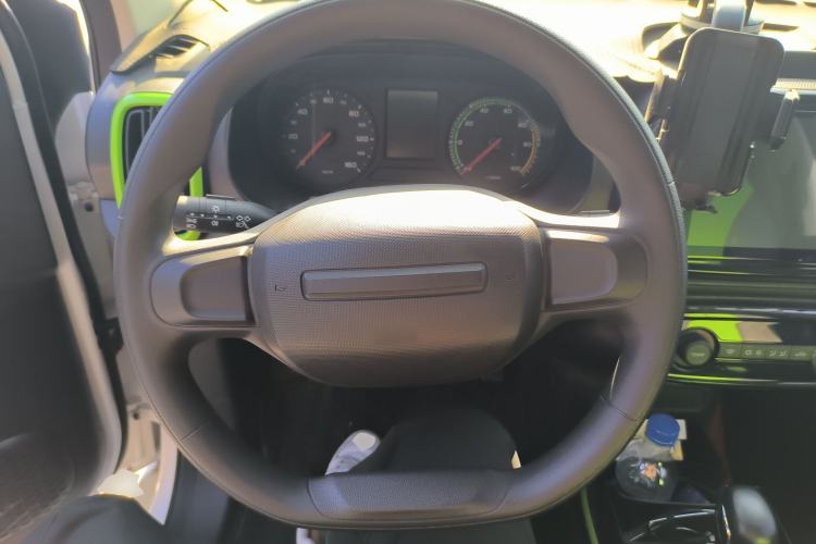 Used Roewe Clever 2021 302 km New Four-Seater Super-Efficient Version