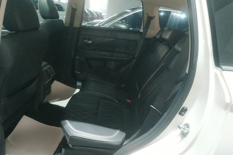 Used Mitsubishi Outlander 2021 2.4L 4x4 Comfort Edition 5 Seats
