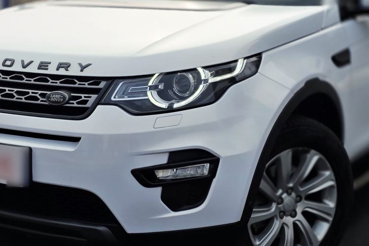 Used Land Rover Discovery Sport 2018 240 PS SE Version
