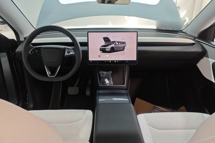 Used Tesla Model Y 2025 Rear-Wheel Drive First Edition